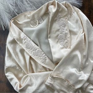 Victoria’s Secret Gold Label Vintage champagne Robe Size Small Maxi Full Length